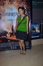 Maushumi Udeshi at Immortals film premiere in PVR, Mumbai on 10th Nov 2011 (21).JPG